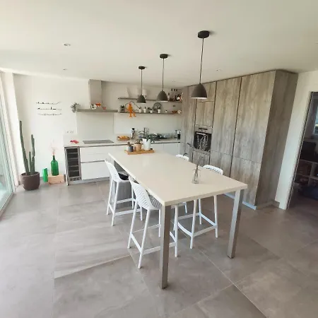 Villa Superbe Avec Terrasse & Piscine Frgk *