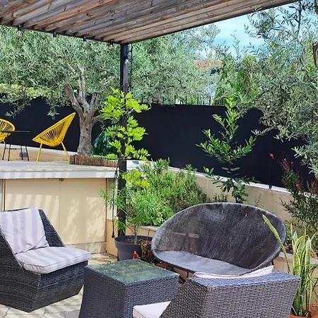 Villa Superbe Avec Terrasse & Piscine Frgk